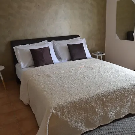 Studio & Kustura Casa de hóspedes Sukošan